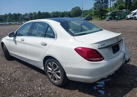 2016 Mercedes-Benz C 300 4Matic/Luxury 4Matic/Sport 4Matic from USA, damaged, VIN 55SWF4KBXGU144731